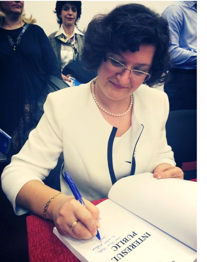 Tomescu Mădălina