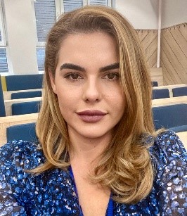 Iulia Para